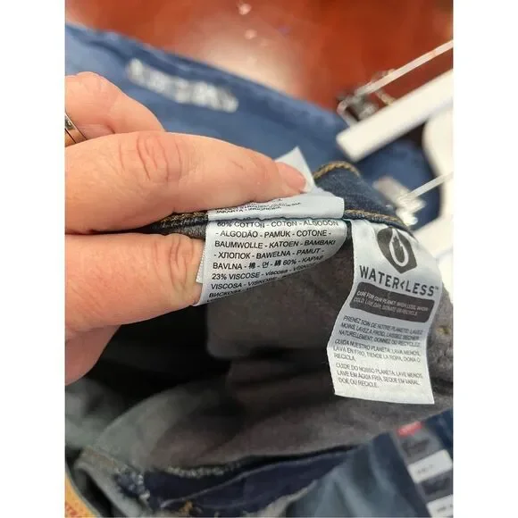 Levi’s 311 Shaping Skinny Jeans sz 24W NWT - Picture 7 of 7